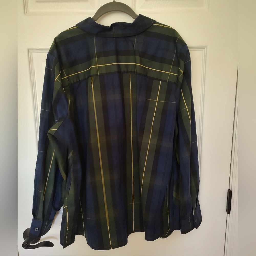 Foxcroft Tina Lenox Tartan Plaid Button Down Shirt Black Blue Green 20W Shaped - Picture 6 of 9